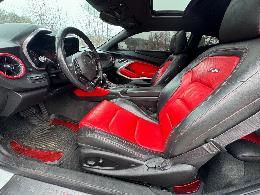 2016 Chevrolet Camaro Image 12