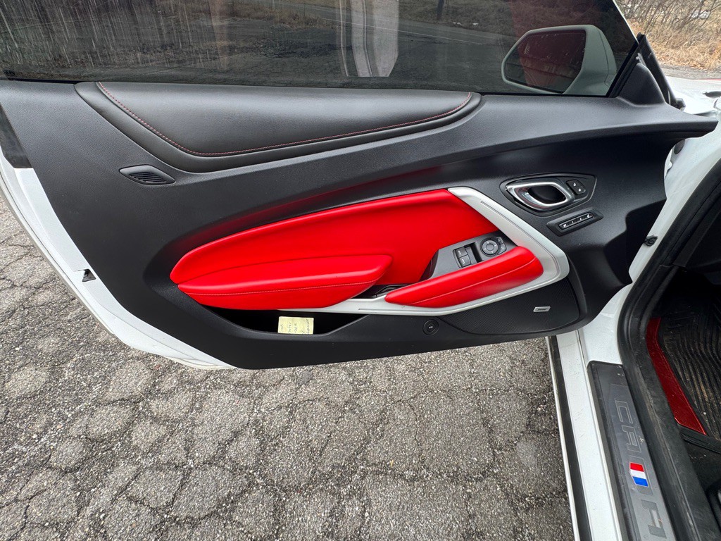 2016 Chevrolet Camaro Image 19