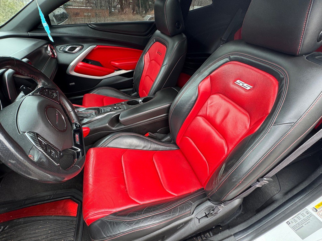 2016 Chevrolet Camaro Image 23