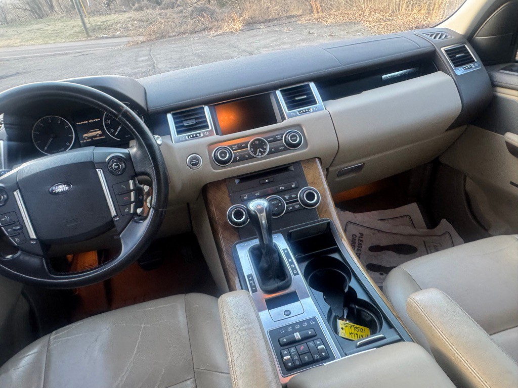 2013 Land Rover Range Rover Sport Image 14
