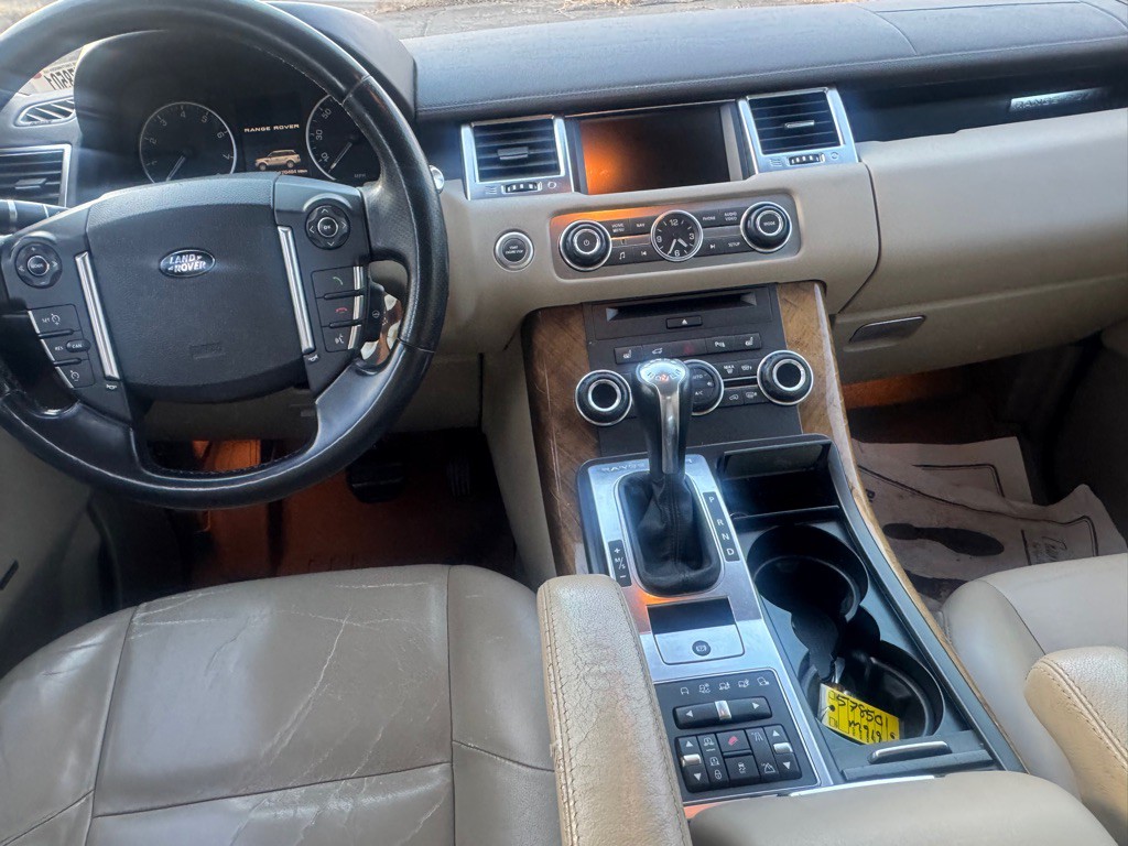 2013 Land Rover Range Rover Sport Image 17