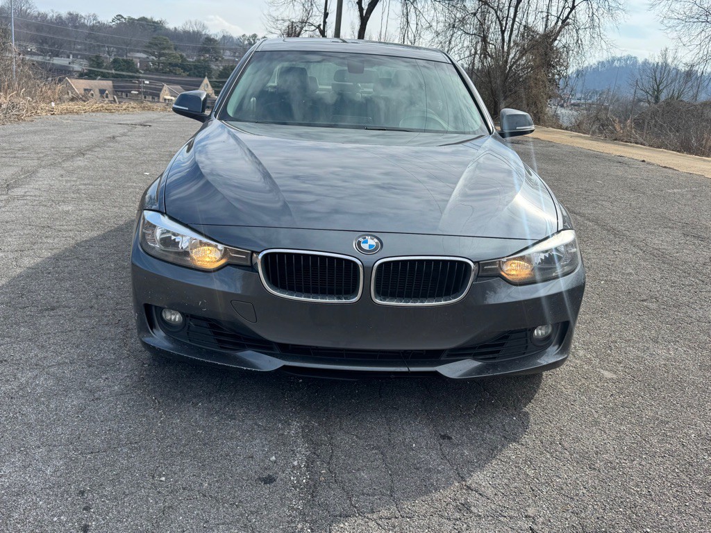 2014 BMW 3 Series Image 1