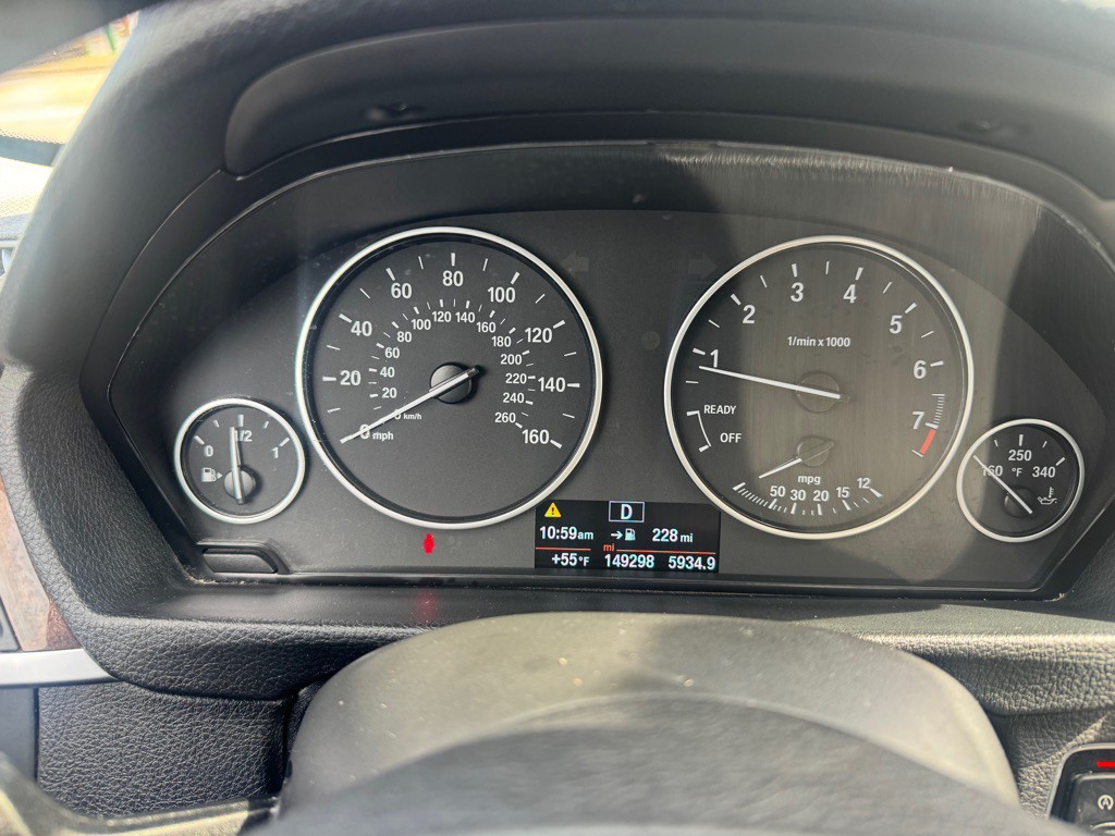 2014 BMW 3 Series Image 26