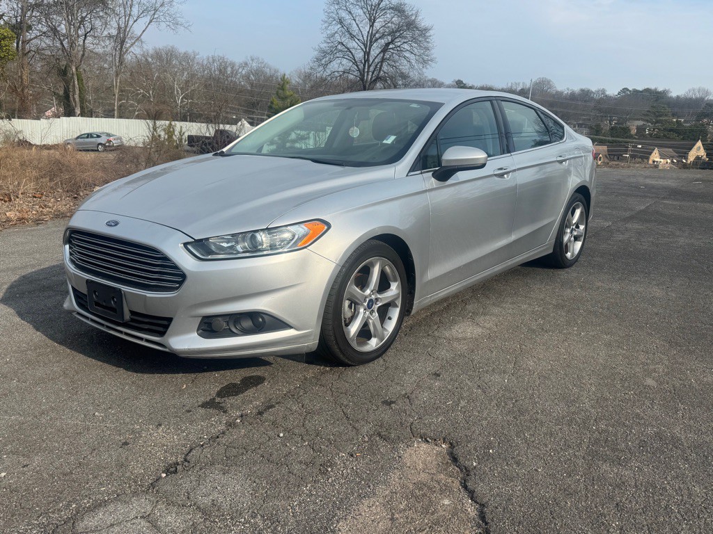 2016 Ford Fusion Image 1