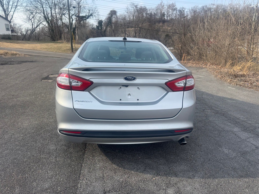 2016 Ford Fusion Image 8