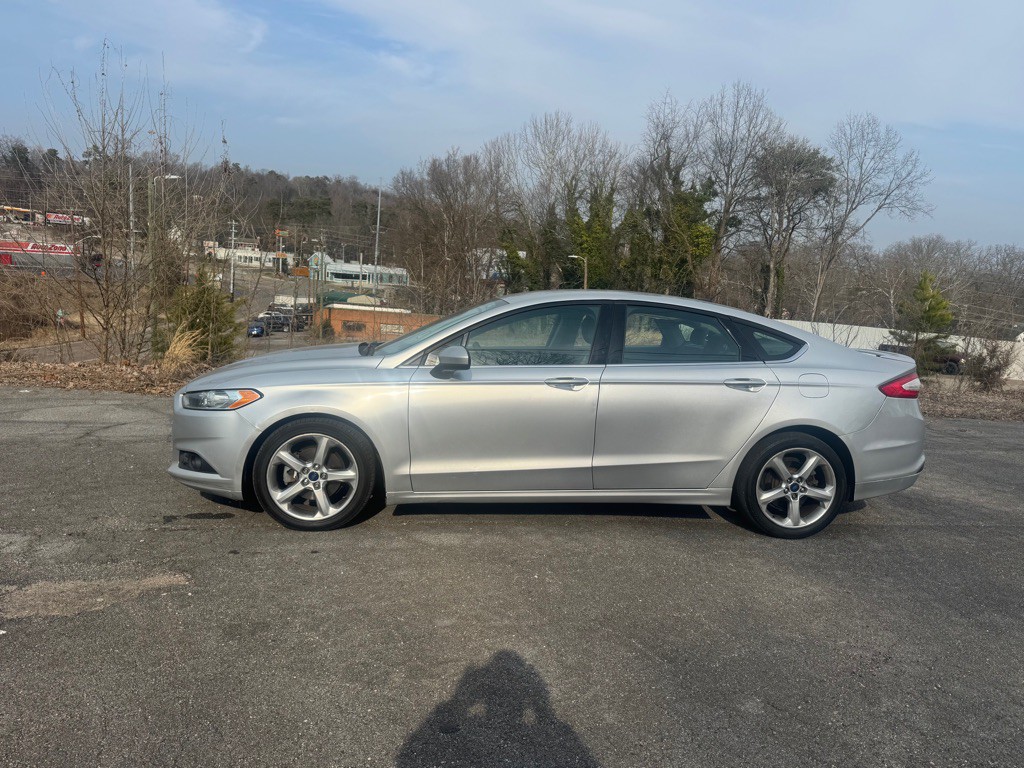 2016 Ford Fusion Image 12