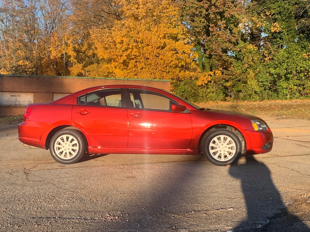 2010 Mitsubishi Galant Image 7