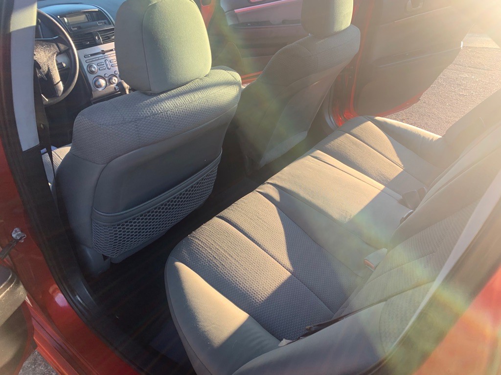 2010 Mitsubishi Galant Image 23