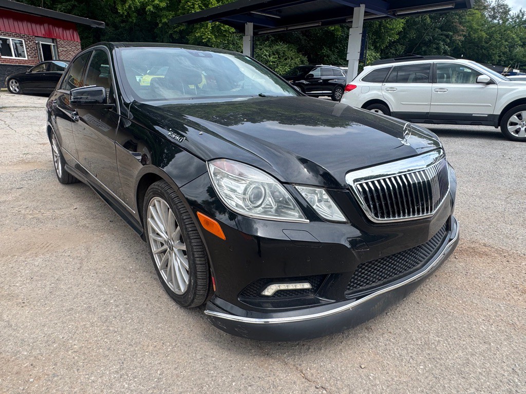 2011 Mercedes-Benz E-Class Image 2