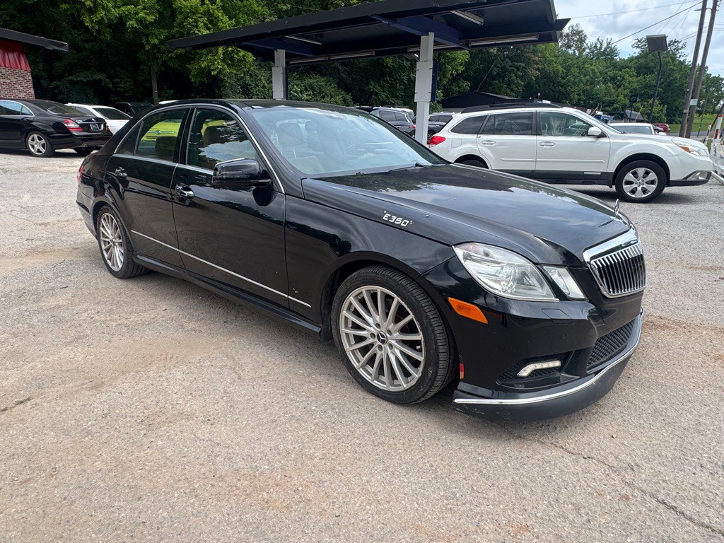 2011 Mercedes-Benz E-Class Image 3