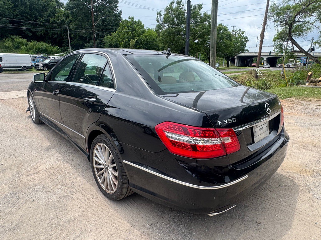 2011 Mercedes-Benz E-Class Image 5