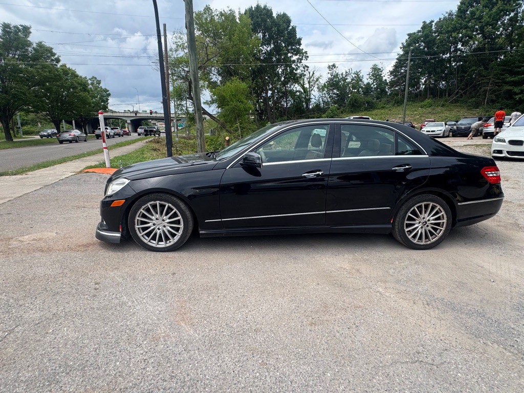 2011 Mercedes-Benz E-Class Image 12