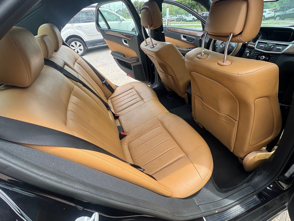 2011 Mercedes-Benz E-Class Image 19