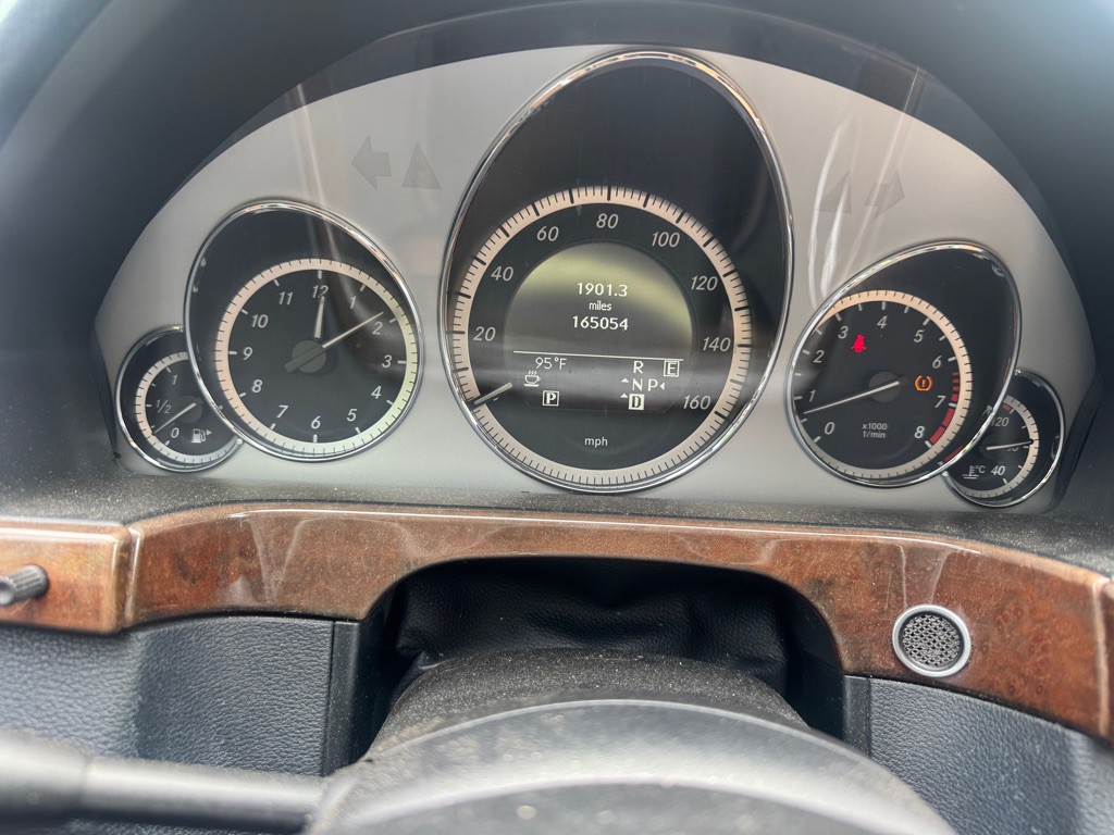 2011 Mercedes-Benz E-Class Image 22