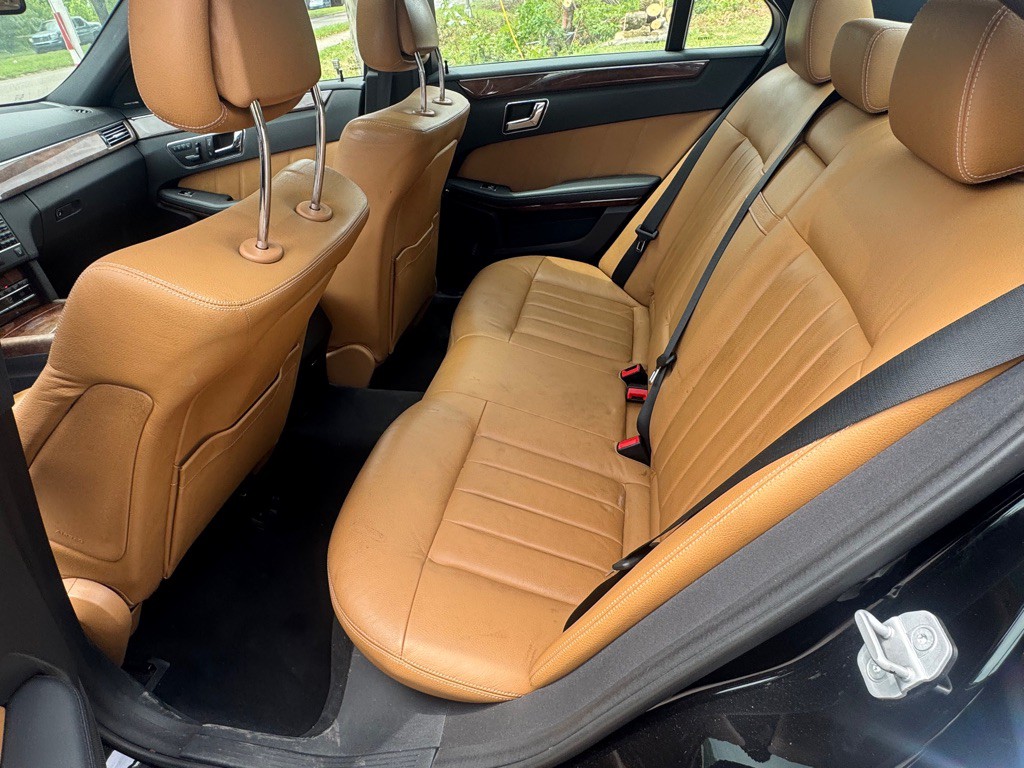 2011 Mercedes-Benz E-Class Image 23