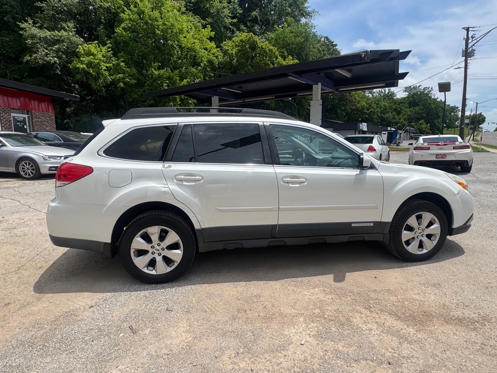 2012 Subaru Outback Image 3