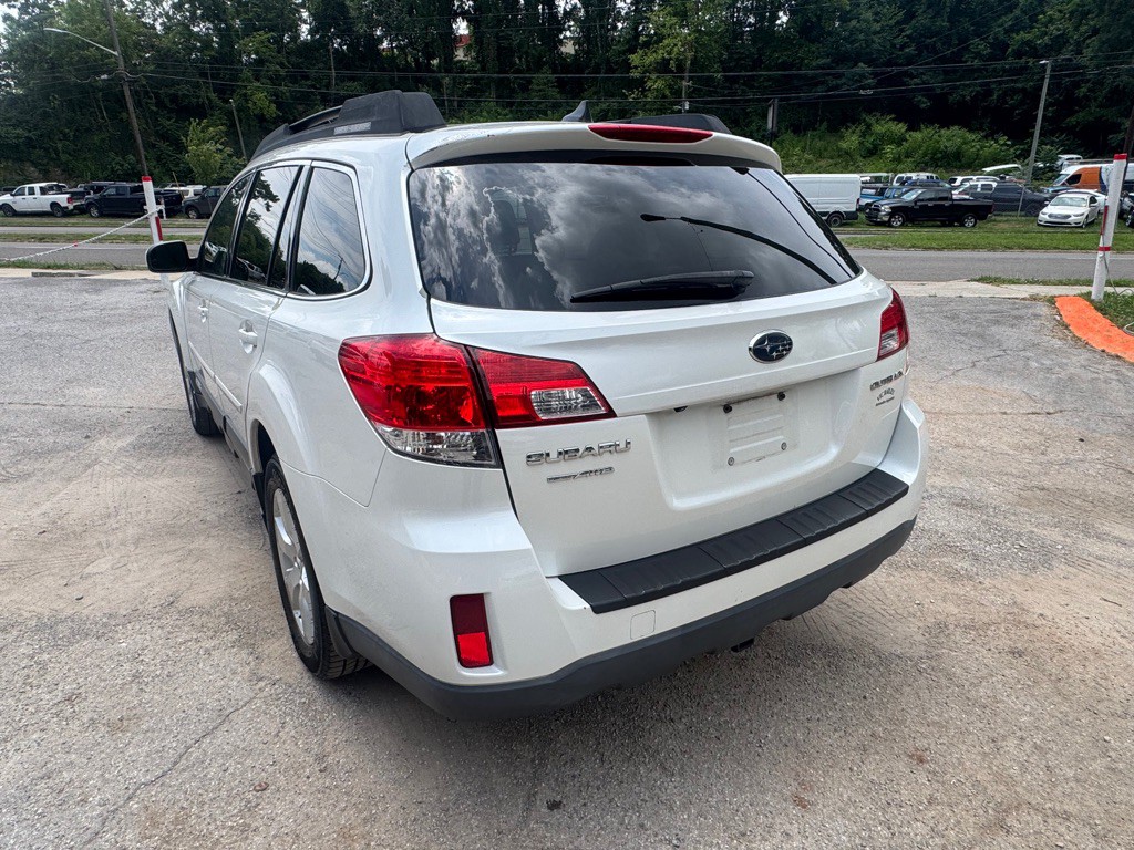 2012 Subaru Outback Image 9