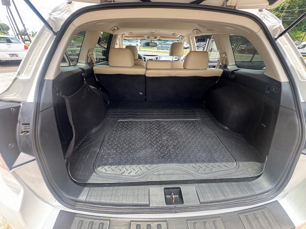 2012 Subaru Outback Image 21