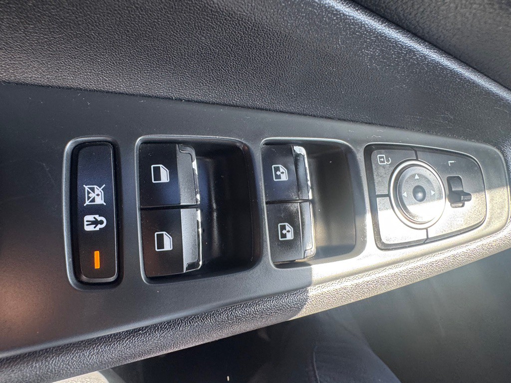 2019 Hyundai Santa Fe Image 34