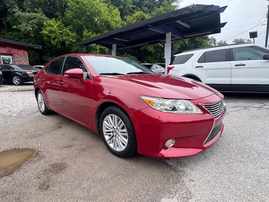 2013 Lexus ES Image 3