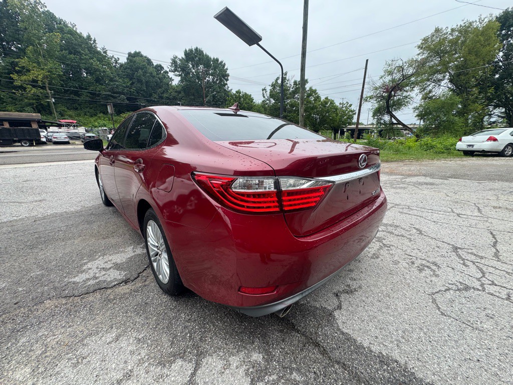 2013 Lexus ES Image 7