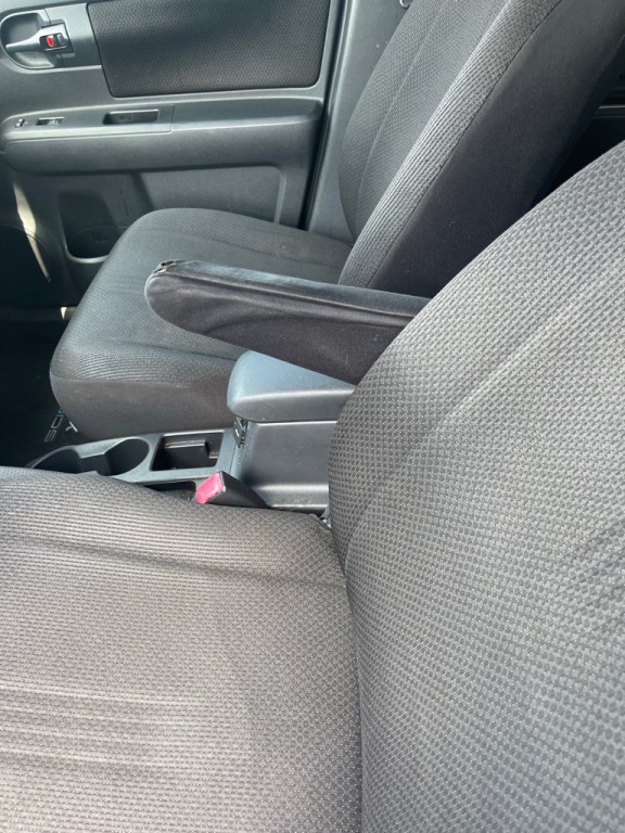 2008 Scion xB Image 4