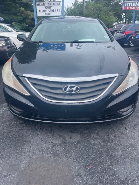 2013 Hyundai Sonata Image 2