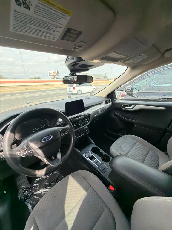 2020 Ford Escape Image 3