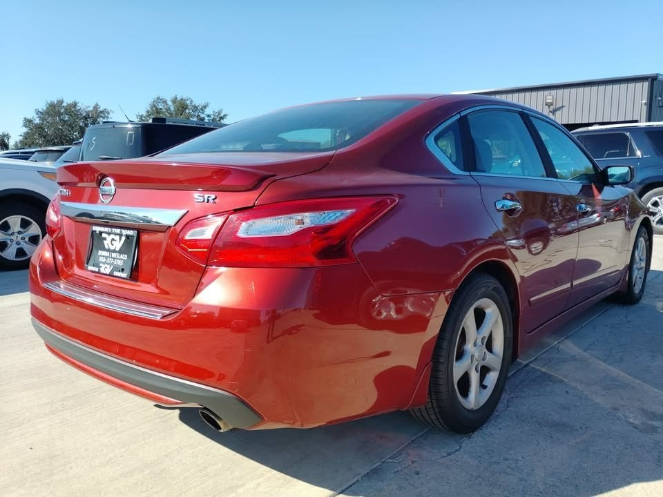 2016 Nissan Altima Image 3