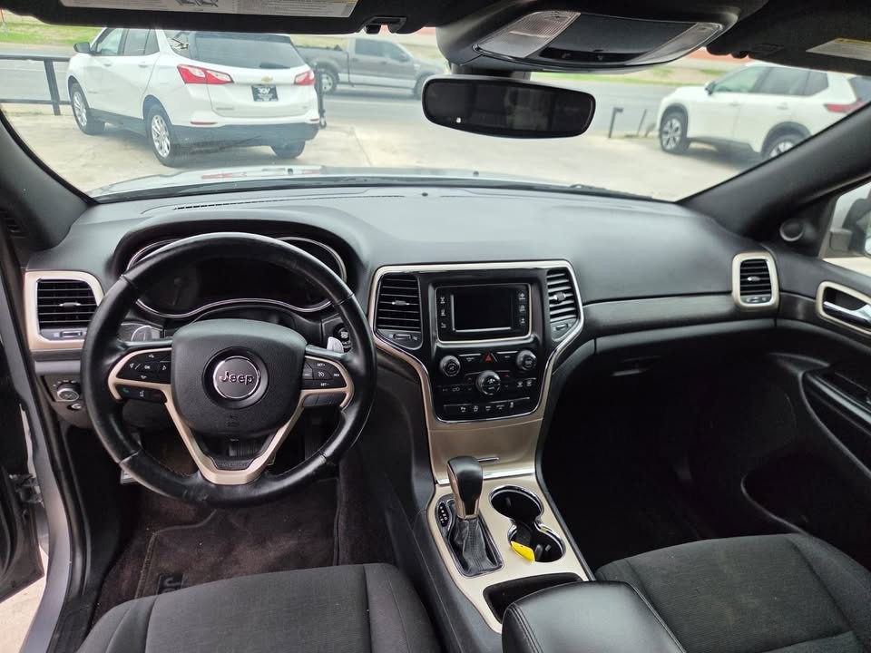 2017 Jeep Grand Cherokee Image 4