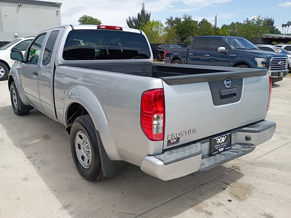 2018 Nissan Frontier Image 3