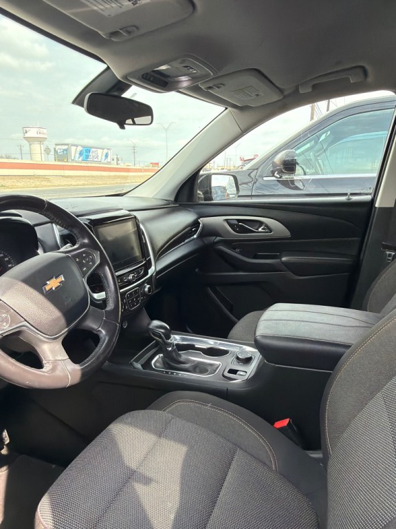2018 Chevrolet Traverse Image 3