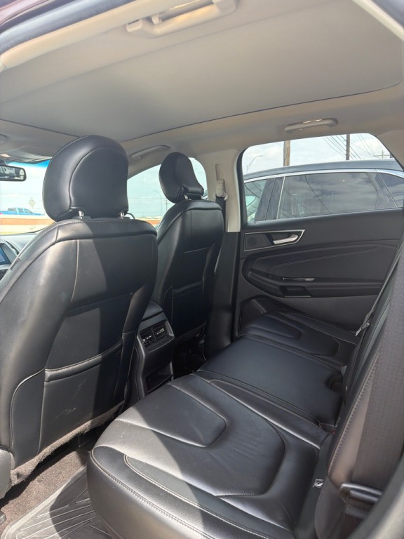 2019 Ford Edge Image 3