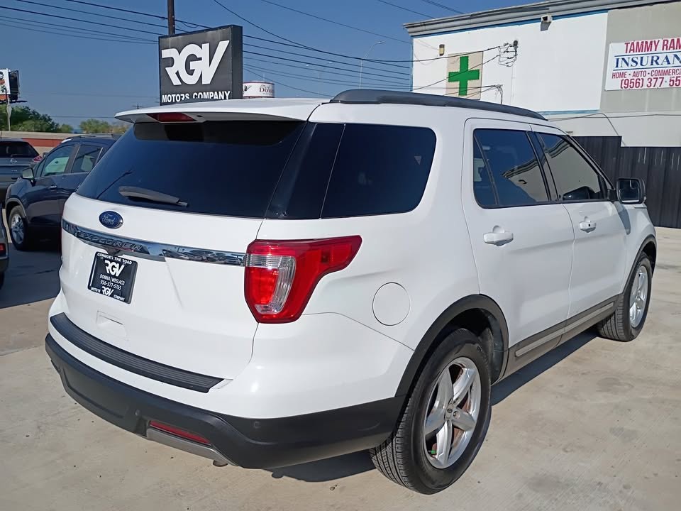 2019 Ford Explorer Image 3