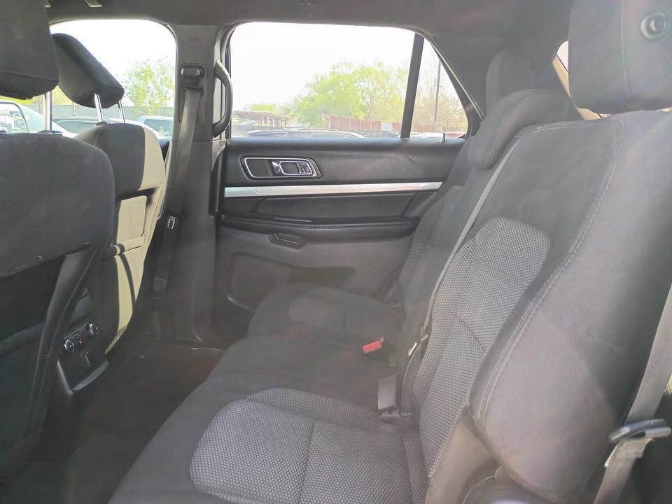2019 Ford Explorer Image 7
