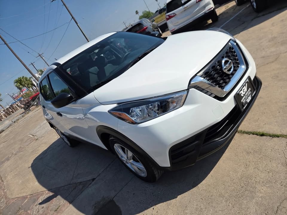 2020 Nissan Kicks Image 2