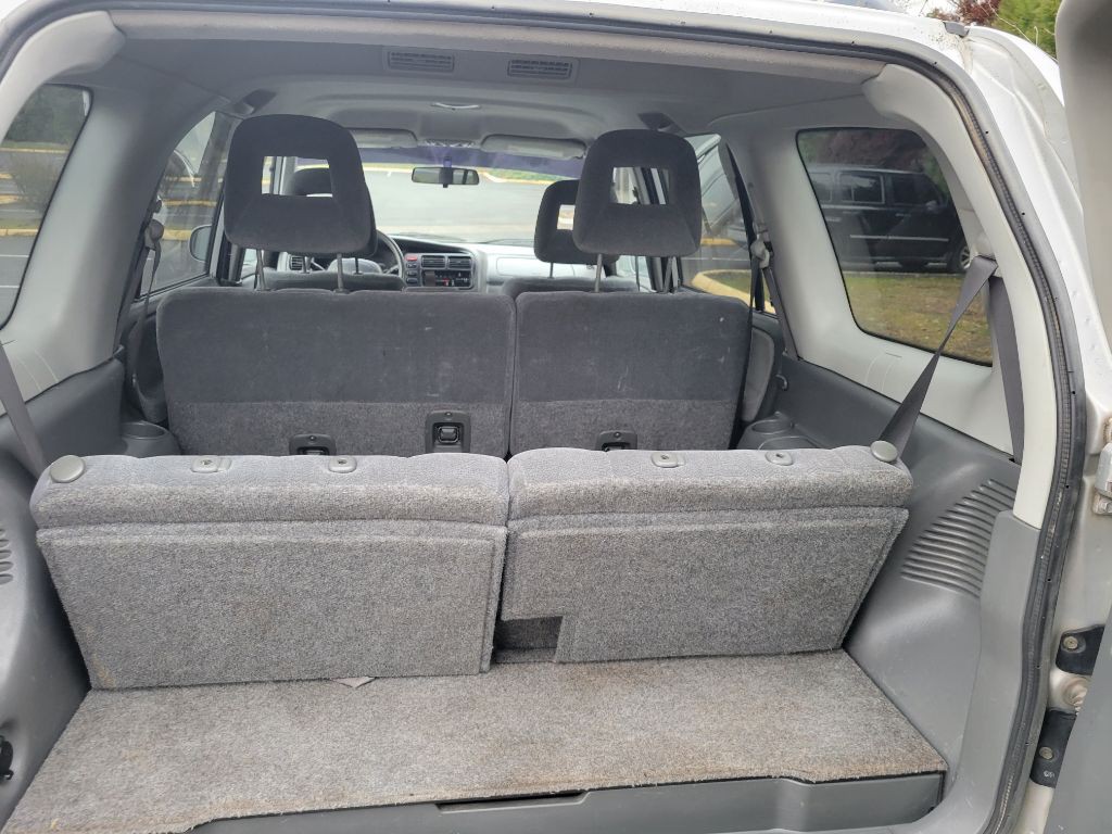 2002 Suzuki XL7 Image 16