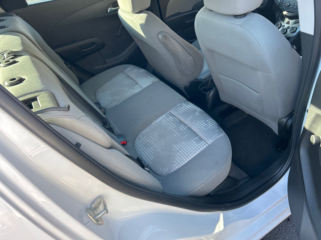 2014 Chevrolet Sonic Image 15