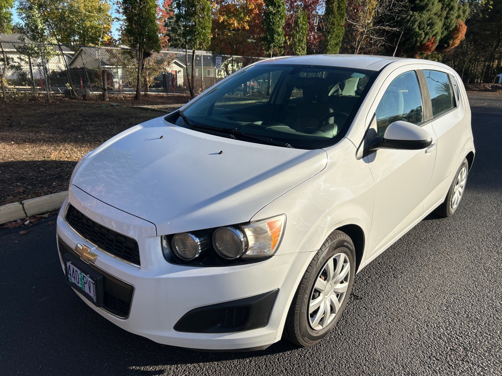 2014 Chevrolet Sonic Image 21