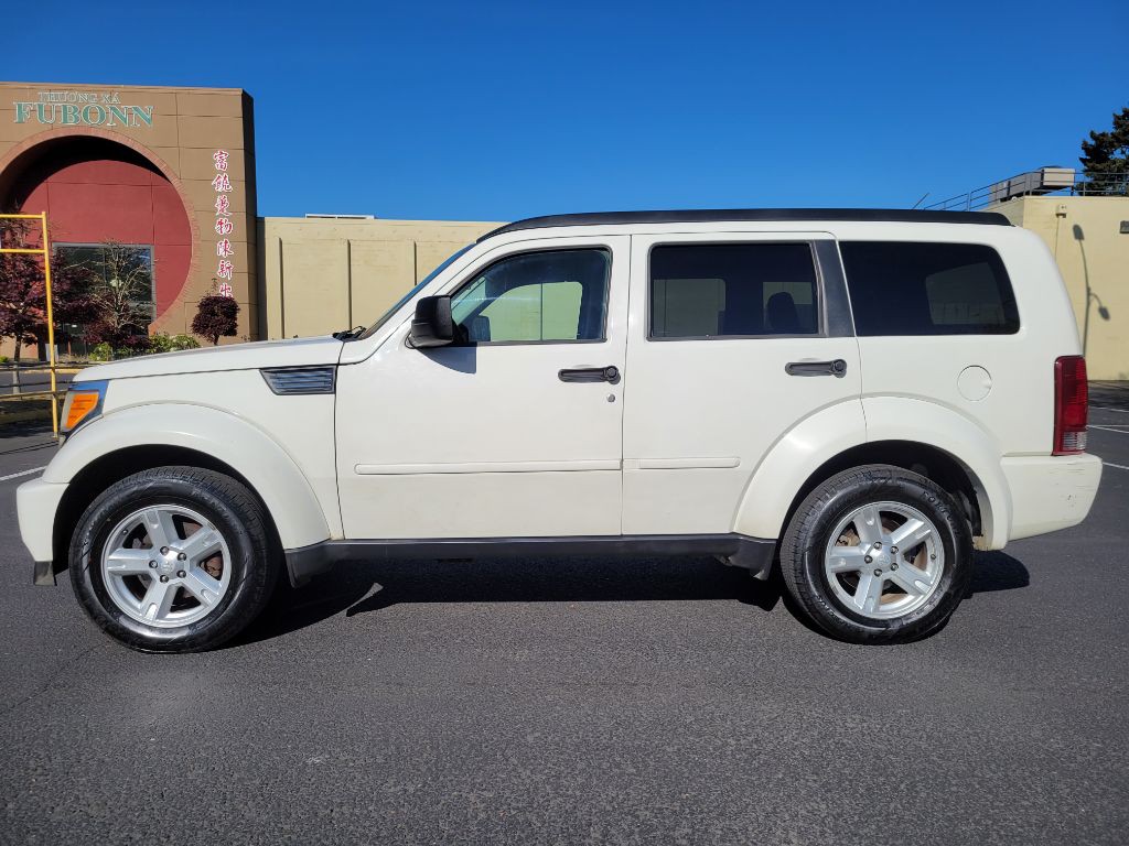 2008 Dodge Nitro Image 2