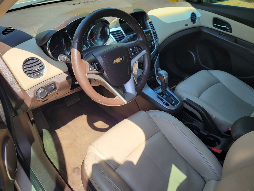 2011 Chevrolet Cruze Image 10