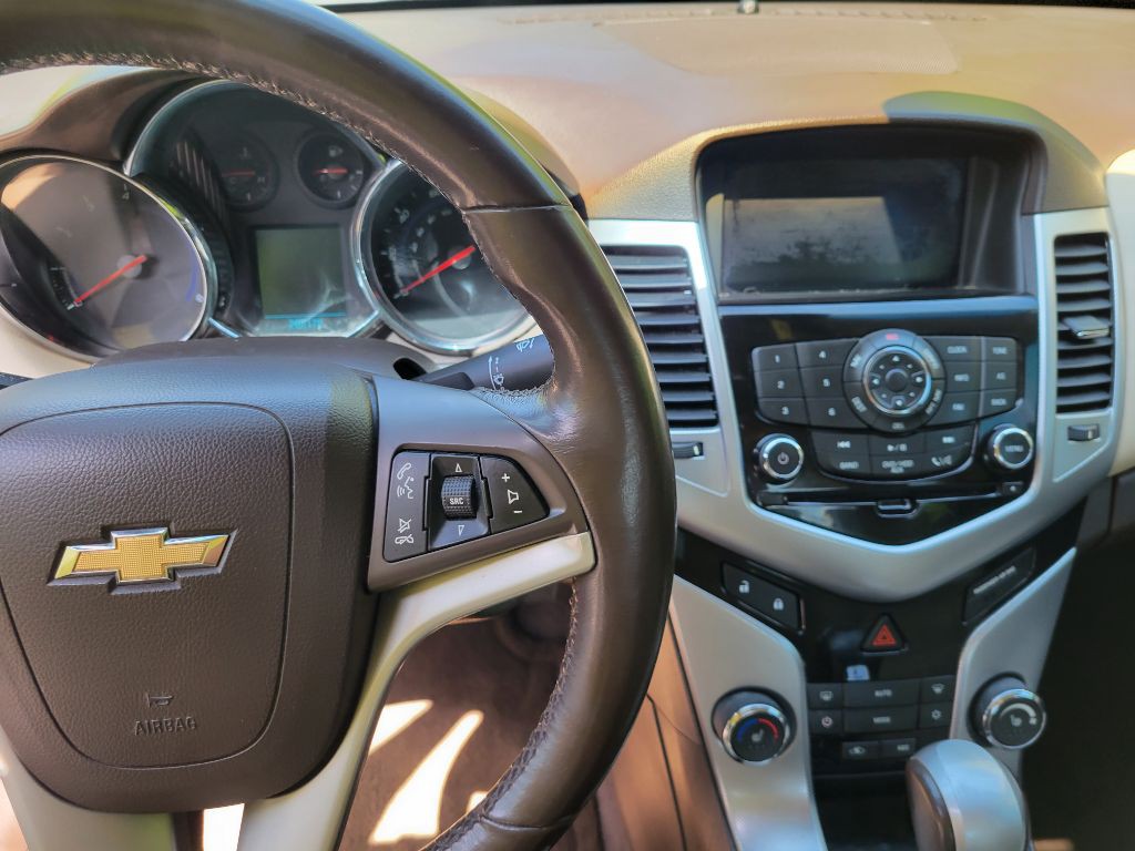 2011 Chevrolet Cruze Image 11