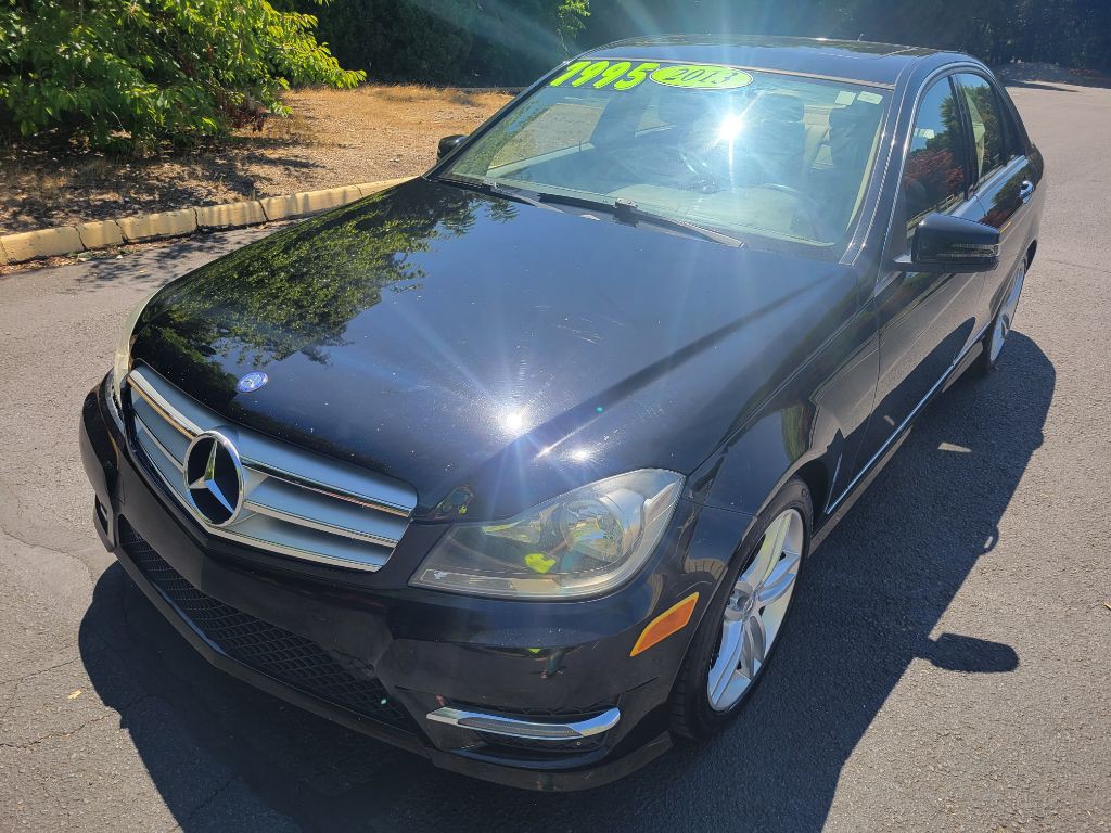 2013 Mercedes-Benz C-Class Image 8