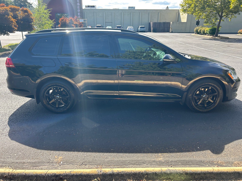 2015 Volkswagen Golf Image 6
