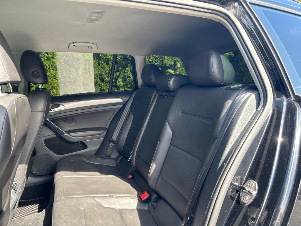 2015 Volkswagen Golf Image 14