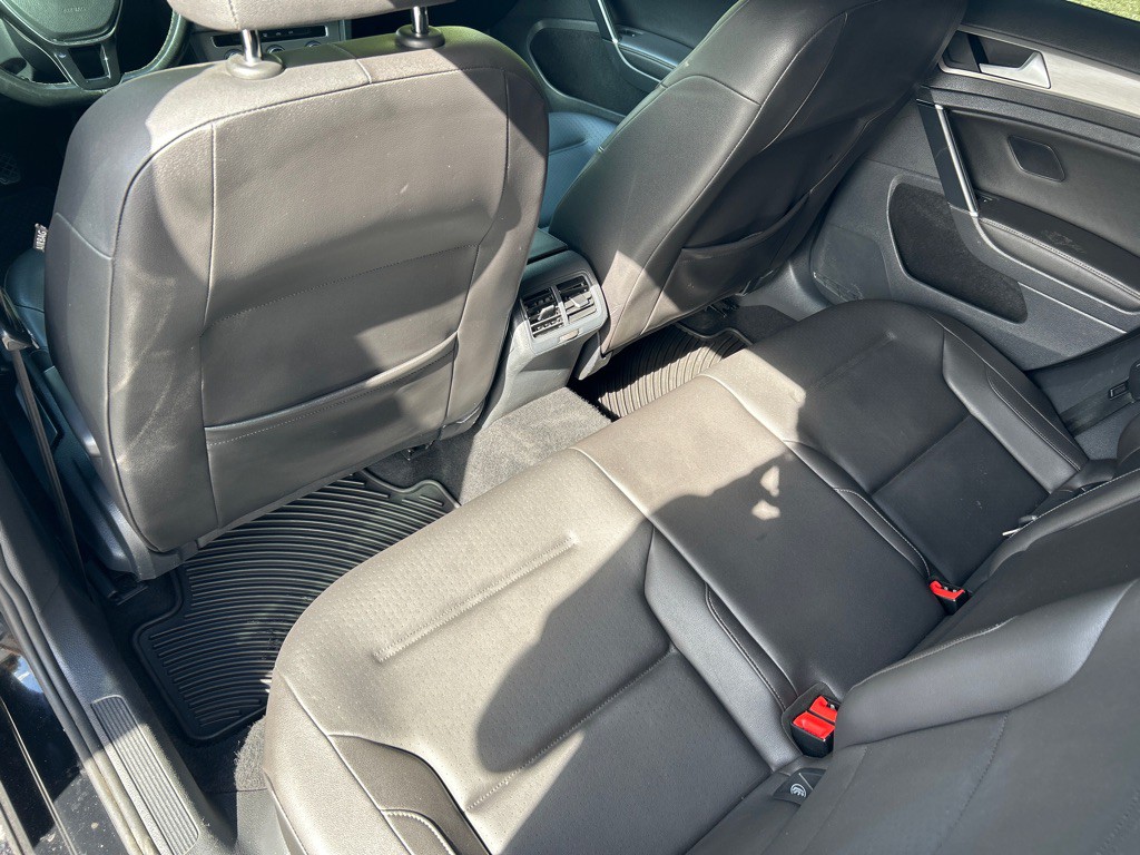 2015 Volkswagen Golf Image 15