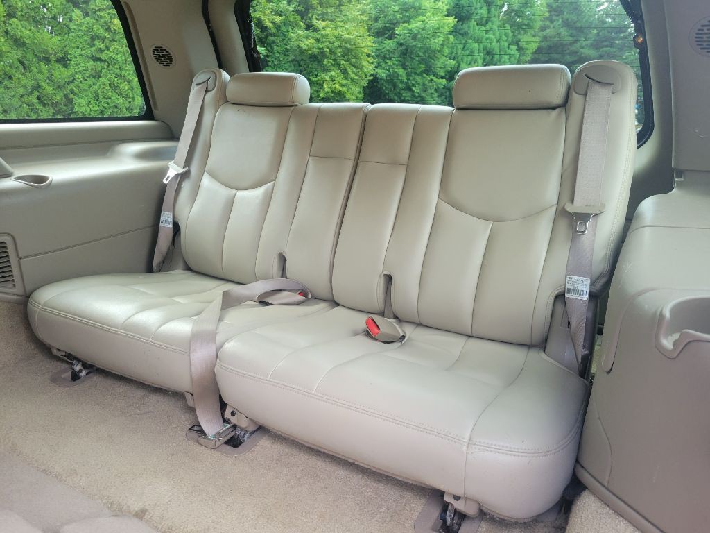 2003 Chevrolet Tahoe Image 15