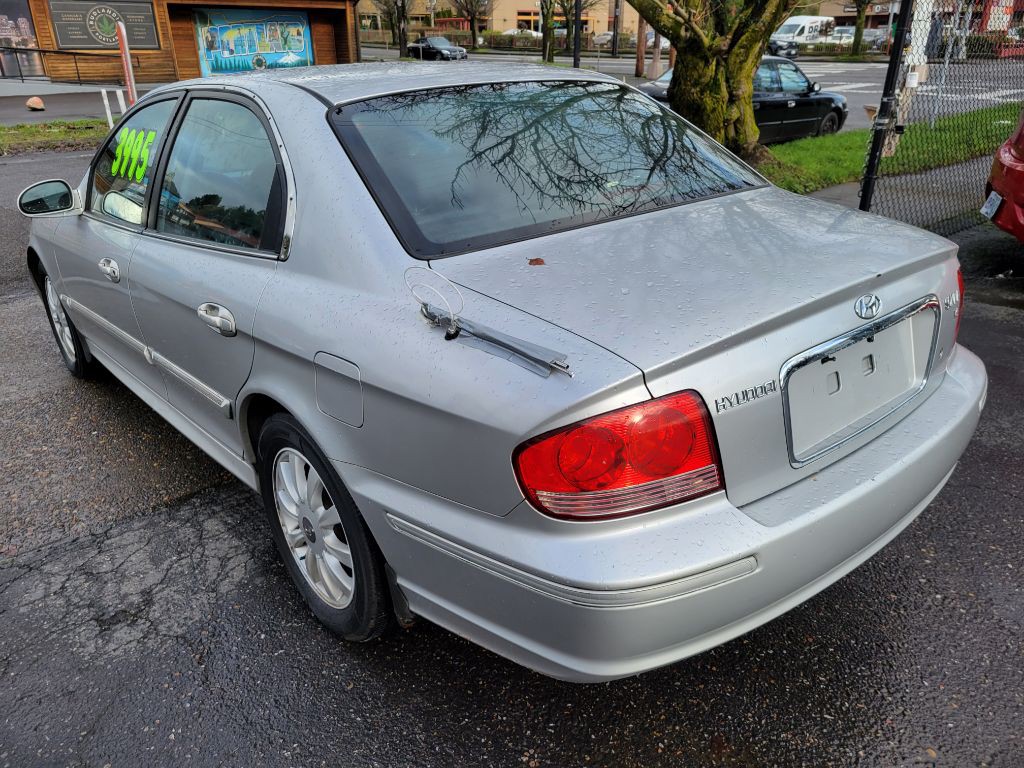 2004 Hyundai Sonata Image 3