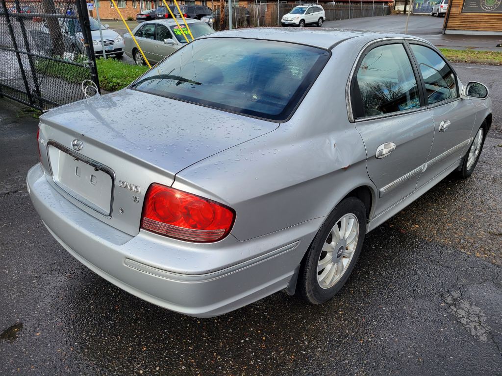 2004 Hyundai Sonata Image 5