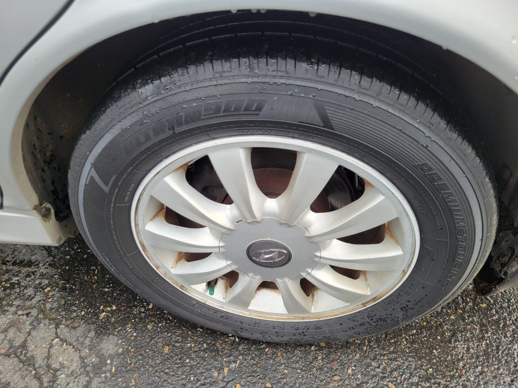 2004 Hyundai Sonata Image 15